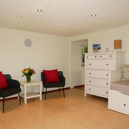 Kleiner Holzbungalow Grundmann Mit Naturgarten * Wilhelmsfelde